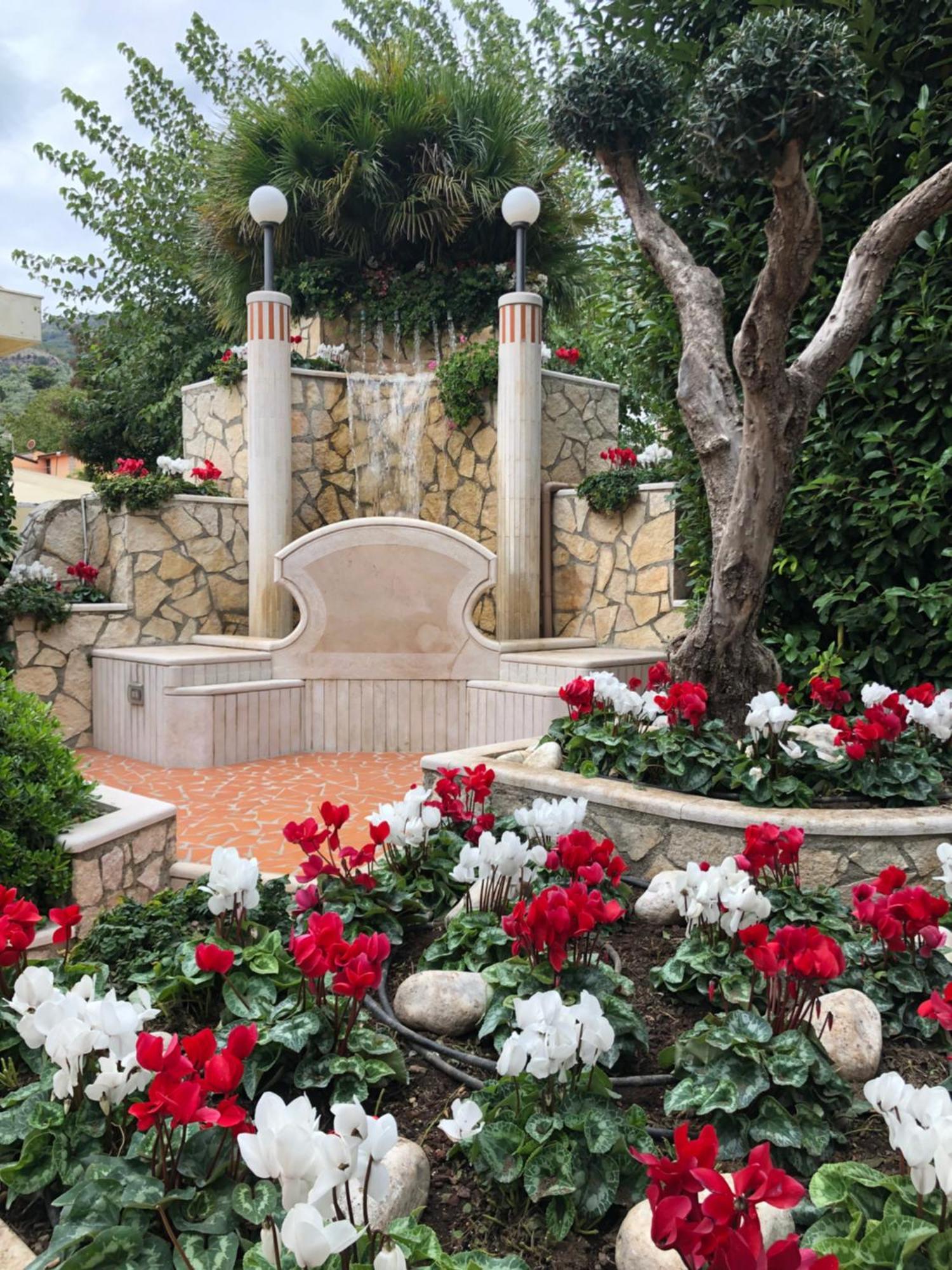 Yellow Park Hotel Forchia Extérieur photo