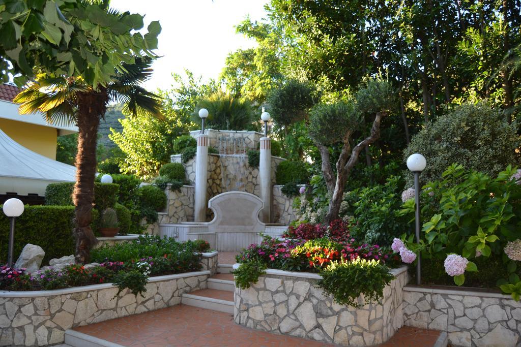Yellow Park Hotel Forchia Extérieur photo