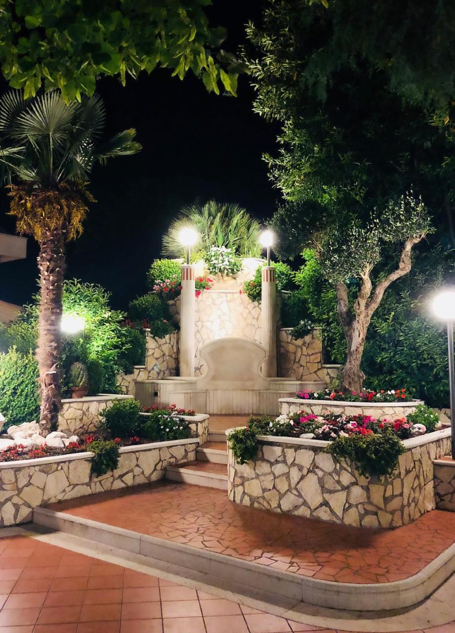 Yellow Park Hotel Forchia Extérieur photo